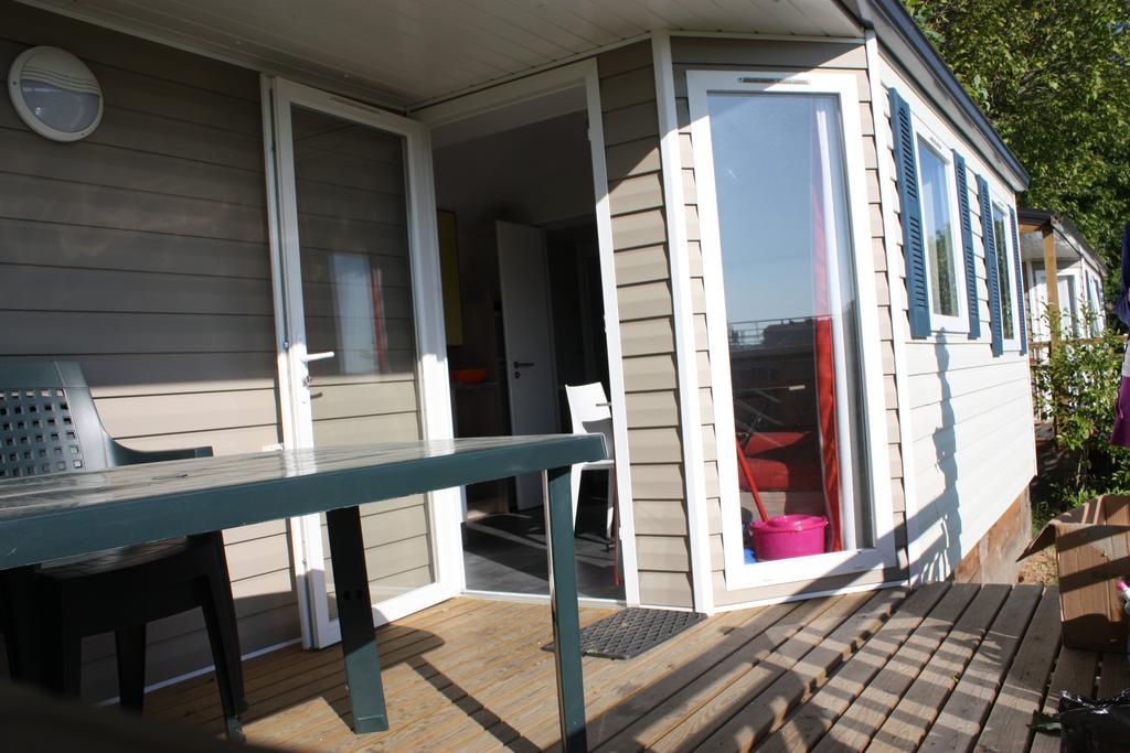 Camping de Tournon Kamer foto